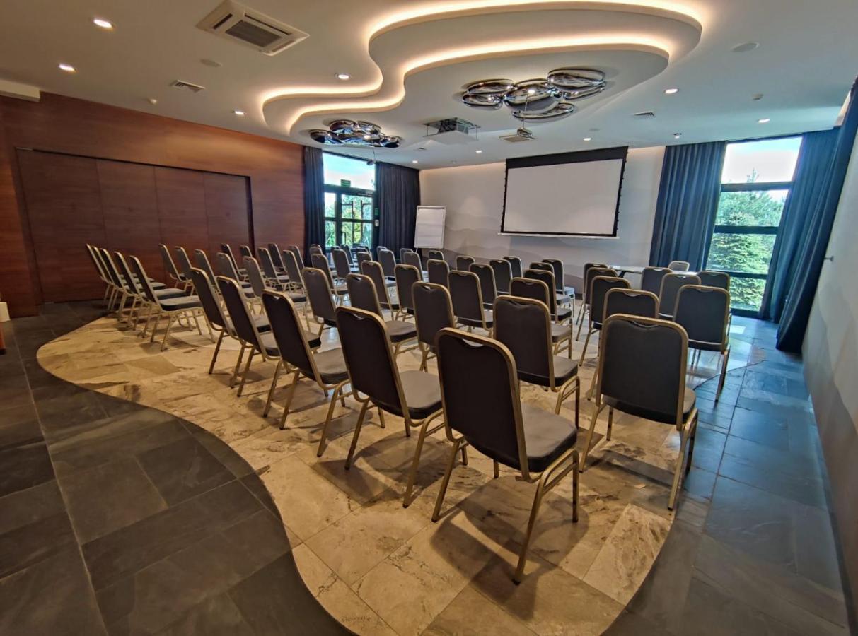 Bazuny Hotel&Spa Косцежина Екстериор снимка