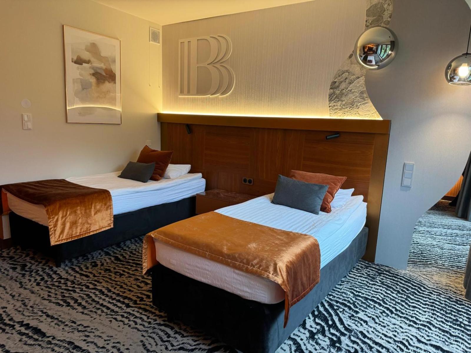 Bazuny Hotel&Spa Косцежина Екстериор снимка
