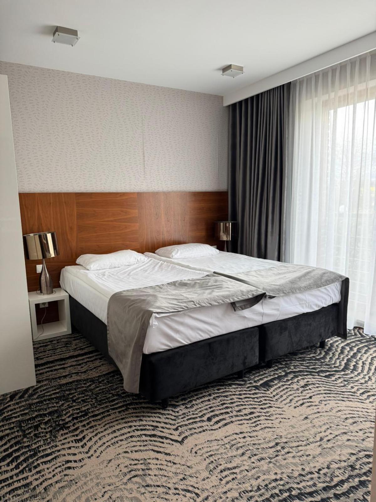 Bazuny Hotel&Spa Косцежина Екстериор снимка