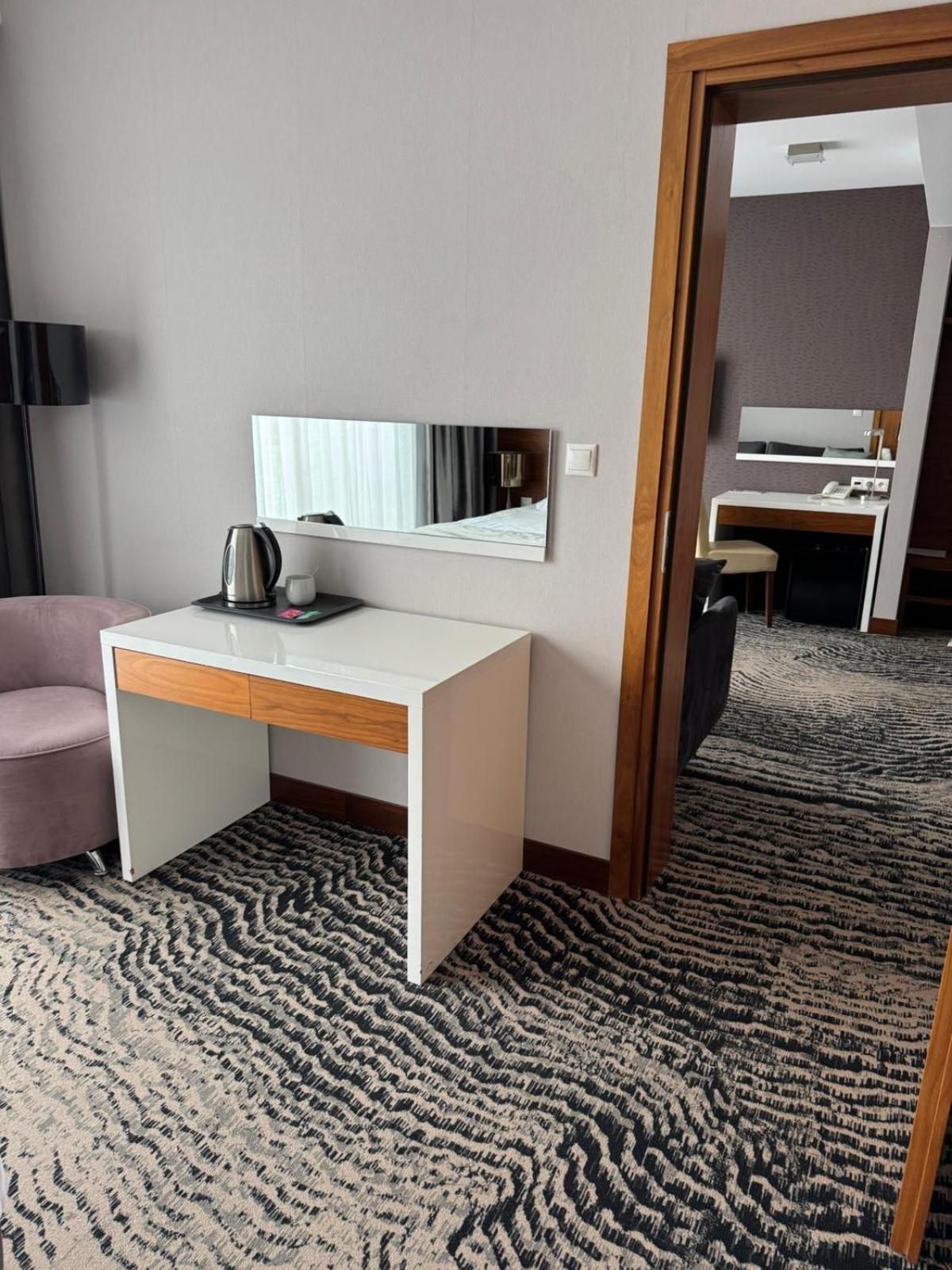 Bazuny Hotel&Spa Косцежина Екстериор снимка