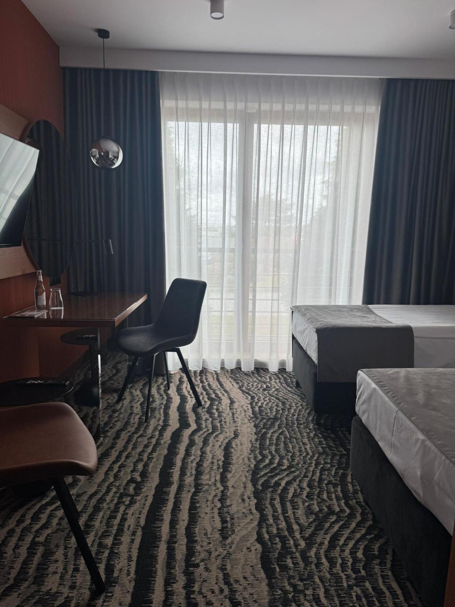 Bazuny Hotel&Spa Косцежина Екстериор снимка